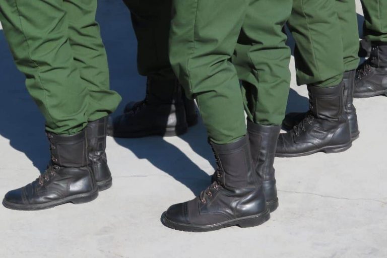 To make your tactical pants neat while doing tasks, you can blouse them or tuck them in your tactical boots. As for blousing your boots, you might need some necessary tools to do that. But tuck them? No, just your tactical pants are enough. The good thing is you can do it on the go! Today, let’s check out how to tuck your tactical pants into boots. And learn more about their advantages as well as disadvantages when having your tactical pants tucked into boots.
